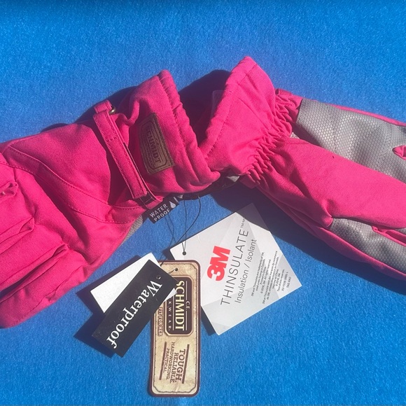 ⭐️NWT⭐️Schmidt Pink Waterproof Gloves - Picture 2 of 10